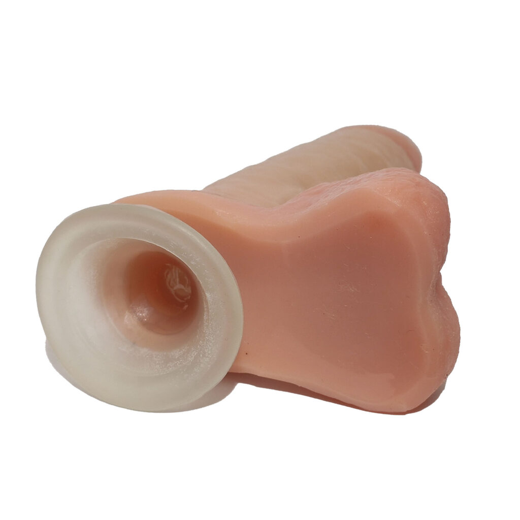 Consolador Pene Macizo Realistico 15x3.5cm Con Ventosa